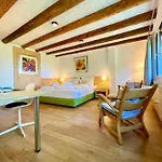 Hotel Alpenlodge Val Gronda