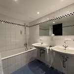 Hotel Alpenlodge Val Gronda 3*