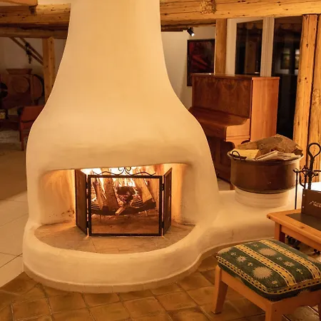 Szálloda Alpenlodge Val Gronda Obersaxen