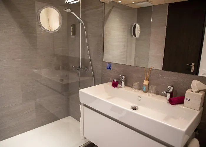 Otel Alpenlodge Val Gronda