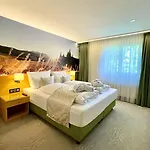 Hotel Alpenlodge Val Gronda