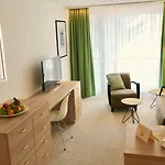 Hotel Alpenlodge Val Gronda 3*