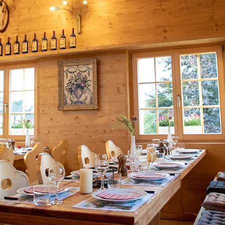 Otel Alpenlodge Val Gronda